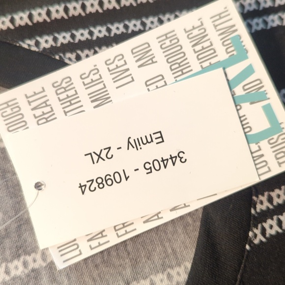 Lularoe Emily Dress - Picture 3 of 4